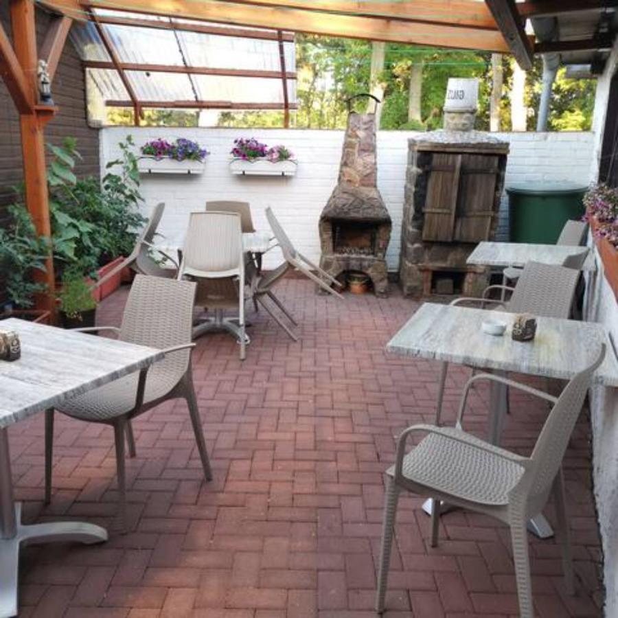 Schoene Geraeumige Ferienwohnung Am Park Heringsdorf  Exterior photo